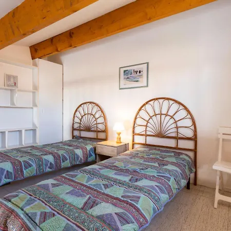 1 Bedroom House For 6 Дом отдыха Агд